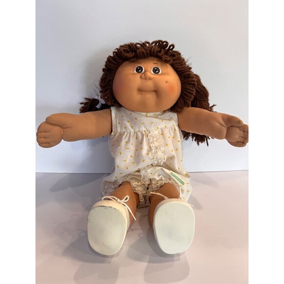 Cabbage Patch Mold #8 Doll With OK Hong Kong Shoes Vintage Brown Eyes/Hair 78-83 - Picture 1 of 13